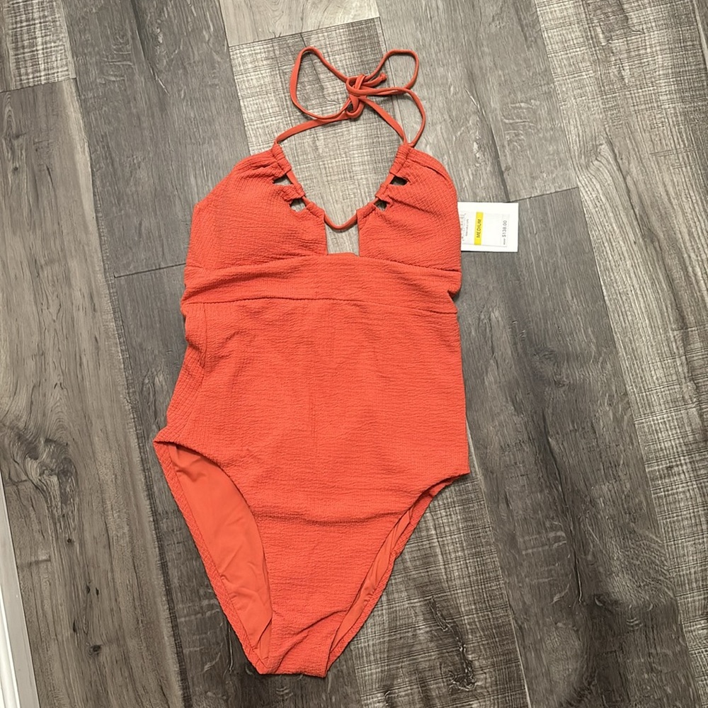 ⭐️ NWT Becca One Piece Swimsuit - Picture 5 of 6